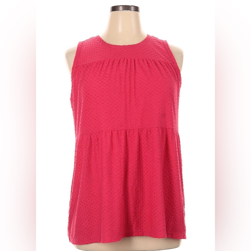 Pink sleeveless top